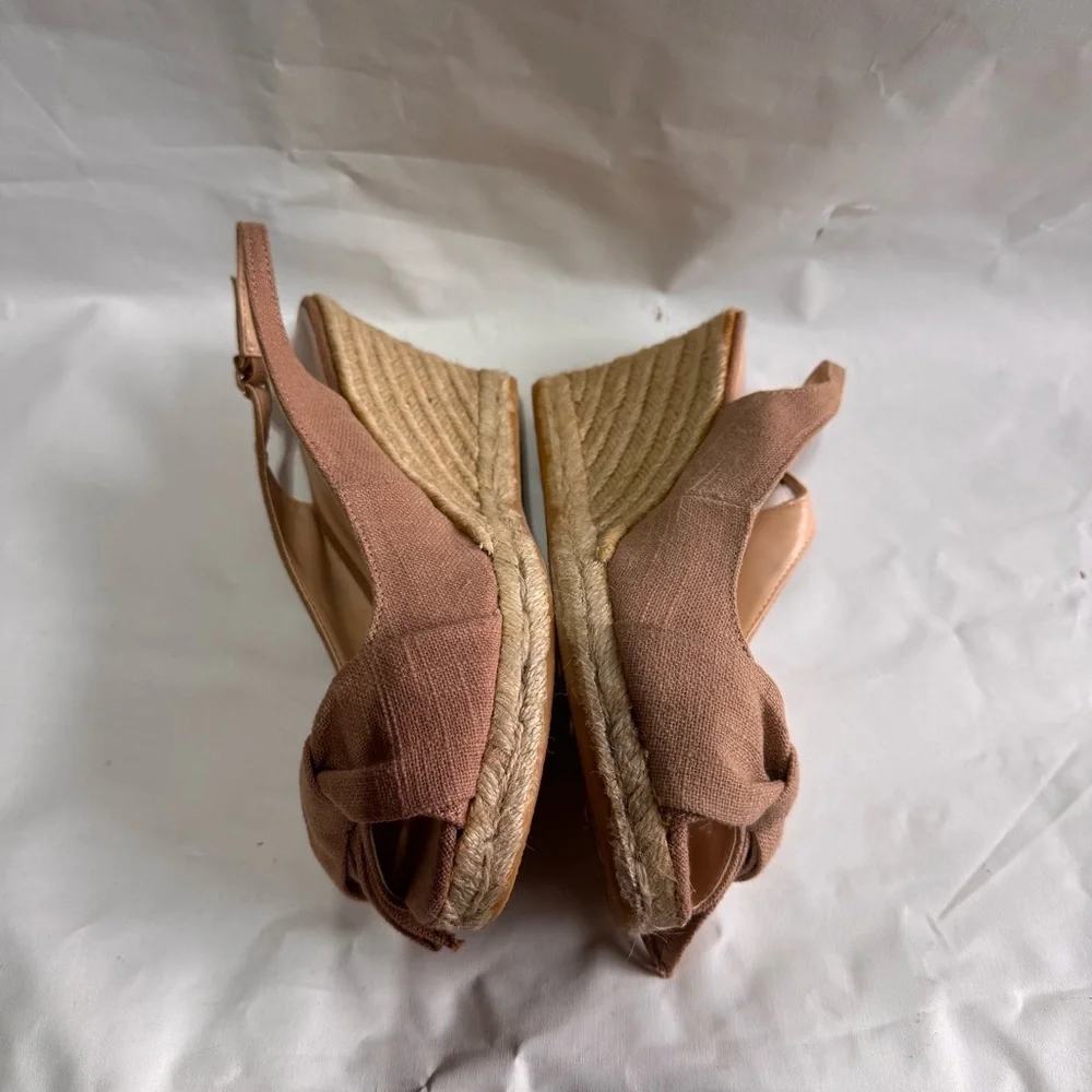 Talbots // New in box Sookie sweet almond bow wedge heels size 8